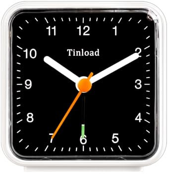 Tinload Klassischer analoger Reisewecker mit Schlummerfunktion und Licht, kompakte Größe, leises Quarzwerk, Crescendo-Alarm, weiß-schwarzes Zifferblatt