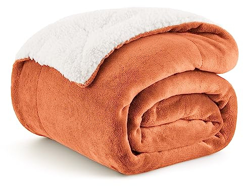 BEDSURE Sherpa Kuscheldecke Flauschig 150x200 - Sofadecke, Orange | Dicke Wolldecke, Weich Tagesdecke, Geschenke für Frauen, Warm Wohndecke für Couch, Schlafzimmer & Wohnzimmer,Waschbar