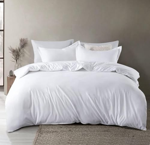 Protect your duvets and pillows while enhancing your comfort with our soft polyester jersey, waterproof protectors, hypoallergenic, anti-allergenic, anti-bed bug with zip closure, Double bed