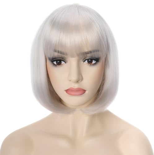 PORSMEER – Perruques courtes gris argent avec frange pour unisexe, femmes et filles – Cheveux synthétiques naturels – Perruque colorée pour costume cosplay, anime, Halloween, fête déguisée + bonnet