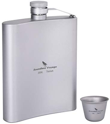 iBasingo 200ml Titan Flachmann mit Klein Becher Outdoor Camping Trinkflasche Alkoholflasche Alkohol Whisky Wein Bottle Becher Set Abnehmbarer Weintopf mit Trinkbecher für Reisen Picknick Ti3062D