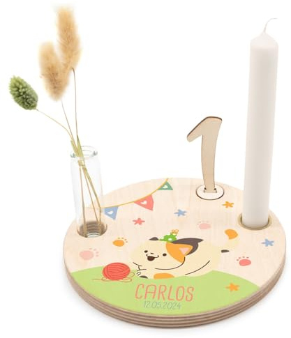GRAVURZEILE Bedruckter Geburtstagsteller aus Holz - Toon Katze - Personalisiert mit Name & Datum - inkl. Kerzenhalter, Glasvase & Zahlen 0-9 - Geschenk für Baby & Kinder zum Geburtstag