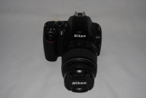 Nikon D40 SLR-Digitalkamera (6 Megapixel) schwarz inkl. AF-S DX 18-55 Objektiv