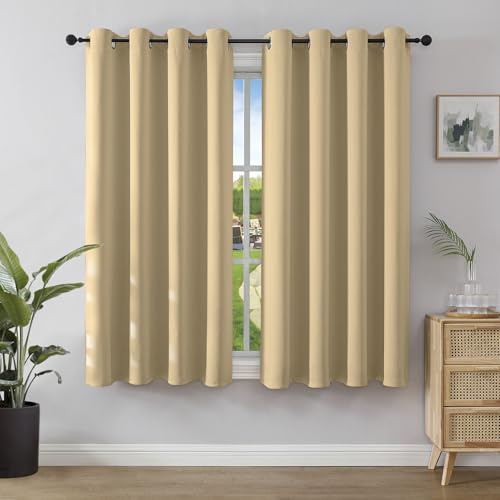 Joydeco Verdunkelungsvorhänge Beige mit Ösen 2er Set H 137 x B 132 cm, Kurze Vorhänge Blickdichte 137 cm Lang für Küche Schlafzimmer