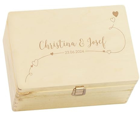LAUBLUST Personalisierte Hochzeitskiste Erinnerung mit Herzen - Hochzeits Erinnerungsbox mit Gravur - Willich Serie | Erinnerung Hochzeit - FSC® (Natur mit Verschluss, ca. 20 x 15 x 10 cm | S)