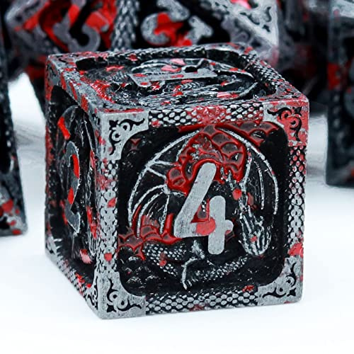 Haxtec Metall D&D Würfel Set mit Lederbeutel | Antike Eisen Blut Polyederwürfel mit Leder Würfel Tasche, Geschenk für Dungeons und Drachen TTRPG Spieler & Dungeon Master