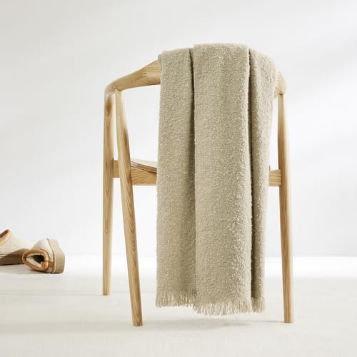 s.Oliver Boucle Decke 140x210 cm - flauschig leichte & kuschelig, Überwurfdecke beige