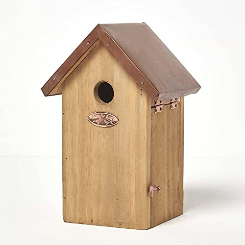 HOMESCAPES Massivholz Vogelhaus Blaumeise Nistkasten H 26 F cm x B 16 cm Garten Vogelkasten für Zaun oder Bäume Handarbeit aus behandeltem Erlenholz mit Kupferdach Fertig montiert mit Tür & Schrägdach