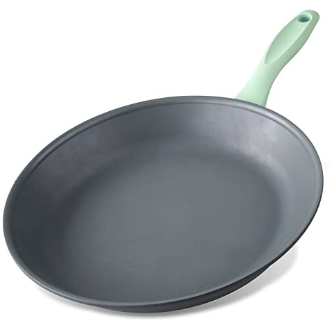Fackelmann Bratpfanne mit 28 cm und Antihaft-Beschichtung – Nachhaltige Pfanne aus 100 % recyceltem Aluminium mit ergonomischem Soft-Touch-Griff – Große Induktionspfanne zum Kochen & Anbraten