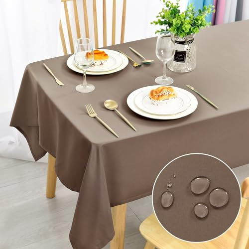 DWCN Braun Tischdecke 135x180cm Fleckschutz Abwaschbar Wasserdicht Waschbar | Tischwäsche Dauerhaft Kratzfest Schmutzabweisend Tischtuch für Esszimmer, Garten, Party, Hochzeiten oder Haushalt