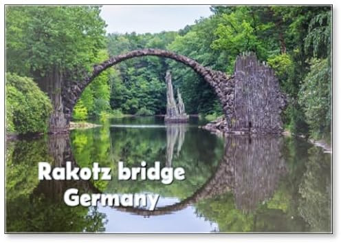 Rakotz Brücke (Rakotzbrucke) auch bekannt als 's Bridge in Kromlau, Deutschland, Reflexion der Brücke im Wasser schaffen einen Vollkreis, Kühlschrankmagnet
