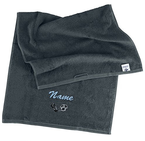 Herz & Heim® graues Handtuch mit Stick des Namens - Motiv Fußball - 500 g/m² in verschiedenen Größen 70 x 140 cm