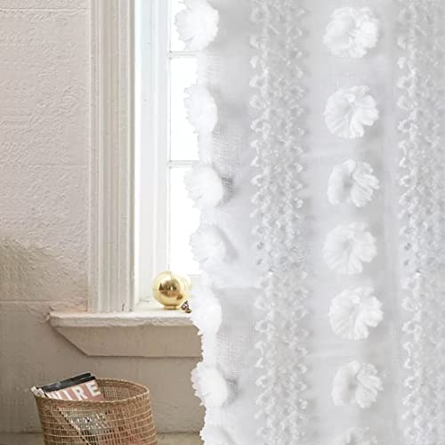 YINFUNG Tende trasparenti bianche in stile boho con pompon, lunghe 160 cm, semi-velate, ricamate, con motivo floreale, set da 2 pannelli, stile shabby chic, per finestre per soggiorno e camera da
