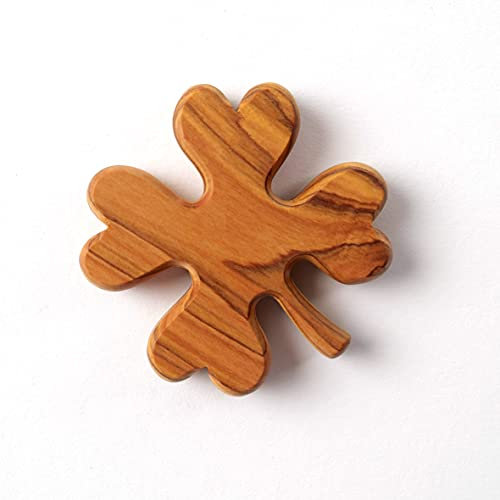 Kassis Geschenkartikel Kleeblatt als Handschmeichler – Glücksbringer aus Olivenholz, handgefertigt in Bethlehem – Taschenstein, Schutzsymbol, Sorgenfresser und Geschenkidee