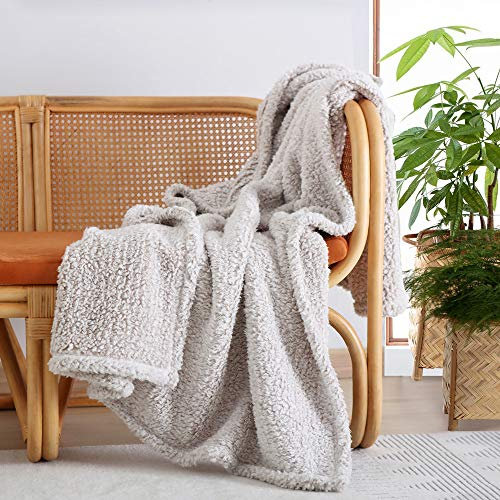 Ultra Soft Cozy Fleece Sherpa Throw Blanket, 2 Tones Ombre Light Brown Pattern Reversible, Light Weight Warm Decorative Boho Style Throw Blanket Cover for Sofa, Couch, Bedroom,Travel, 127x152cm