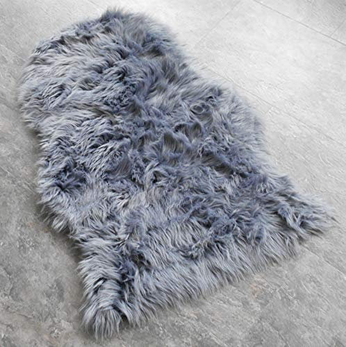 MB Warenhandel24 Schaffell Schaffellimitat Lammfell Fell Teppich Imitat Kunstfell Auflage Bettvorleger Schaf Lamm ca. 60x90 cm (Grau)