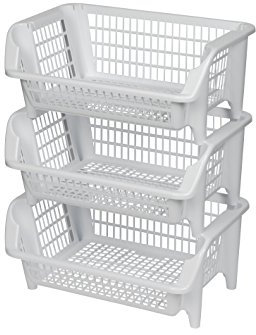 Regal bestehend aus drei stapelbaren Körben aus Kunststoff in Weiß. Stapel- und nestbar. Beliebig erweiterbar. Maße BxTxH 54,5 x 38 x 70 cm!