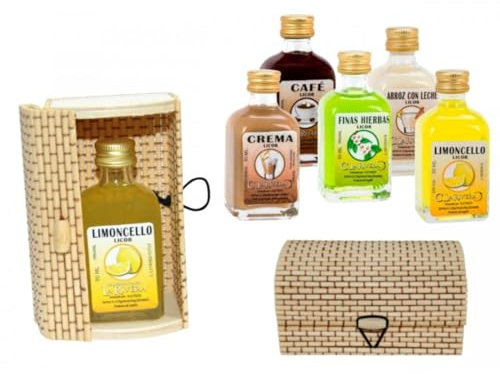 Lote de 15 Botellas de Licor Minis (Sabores a Elegir) en Cajas de Mimbre Ovaladas. Detalles de Bodas y Eventos. (8 cm. - 5 cl.)(6 x 10 cm.) (Hierbas)