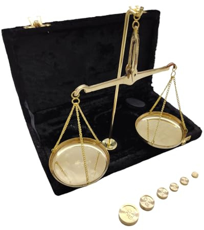 Antique Traditional Goldsmith Brass Weighing Scale Balance Justice Law Scale Decoration Beautiful style Functional Brass weighing scale for Home/Office Decor.