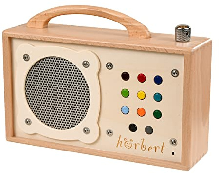 hörbert Musikbox aus Holz. Vorbespielt mit Deutschen Inhalten. Aus Holz mit 9 Playlists. Mit Mikrofon, Internet-Radio, Bluetooth-Lautsprecher, Sleep-Timer und wiederbespielbarer SD-Card.