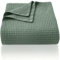 CHUFFED Couverture 100 % coton - 150 x 200 cm - Douce et respirante - Motif gaufré - Couverture légère - Couverture de canapé - Douce et douillette - Pour salon, canapé, canapé - Vert