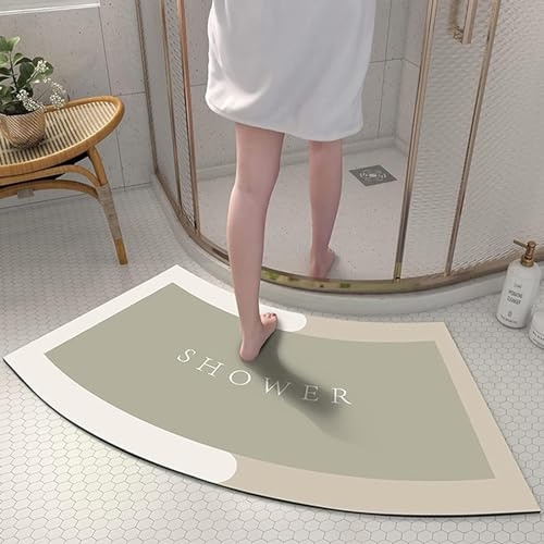 EUPXRHY Duschmatte Halbrund, Kieselgur Gebogene Duschmatte, Gummi rutschfeste Duschvorleger Runddusche, Saugfähig Dusch Vorlegematte Für Eckdusche, Waschbarer Duschvorleger Eckdusche,Beige,40x75CM