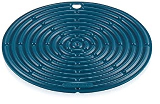 Le Creuset Runder Topflappen aus Silikon, ⌀ 20 cm, Deep Teal, 93000230642200