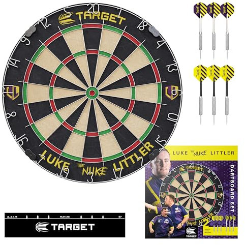 Target Darts Luke Littler Dartboard Set | Spieler-Edition The Nuke“ Dartboard-Set mit 2 Sets Steel-Dart-Dartspitzen, Wurf-Linie nach Wettkampfstandard | Professionelles Dart-Setup & Zubehör