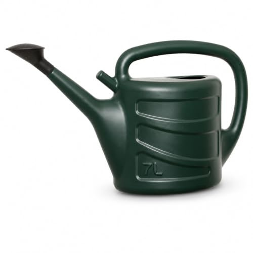 ACCURATE Watering Can comes complete with sprinkler rose and is ideal for light watering around your garden.-GREEN (7 LITRE)