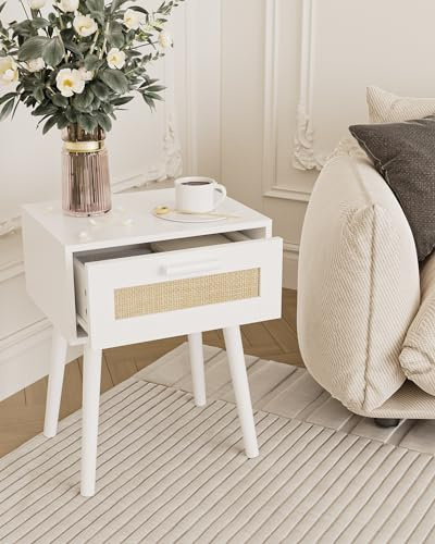 HEYZOEY Nachttisch, Boho Beistelltische, Rattan Nachttisch mit Rattan dekorierten Schubladen, Nachtmöbel, Holz Endtisch für Schlafzimmer, Wohnzimmer (Böhmisch, weiß)
