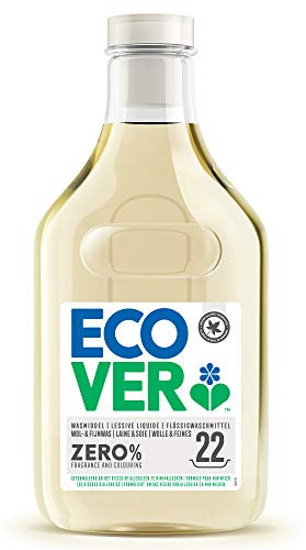 Ecover detersivo per lana e delicati Zero 1 l per lavaggio a mano in acqua fredda o calda. Il prodotto non è diluito direttamente sulla biancheria, 22 lavaggi.