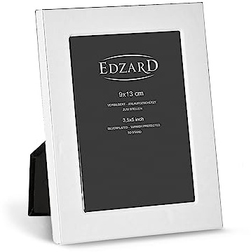 EDZARD Bilderrahmen Altamura (Foto 9x13 cm) versilbert anlaufgeschützt | Silberrahmen für Fotos 9x13 cm, Samtrücken, zum Stellen, Fotorahmen, Portraitrahmen, Geschenk Hochzeit