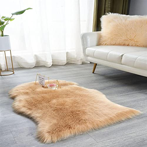 warmsile Faux Lammfell Schaffell Teppich Kunstfell Dekofell in Super weich Lammfellimitat Teppich Longhair Fell Optik Nachahmung Wolle Bettvorleger Sofa Matte,Khaki,60 x 90 cm