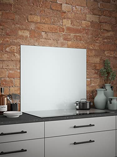Generic Glass Kitchen Splashback 600mm x 750mm, White Mist, 900mm | Peels off easily to reveal a self-adhesive backing for simple wall installation, featuring heat resistance behind hobs.