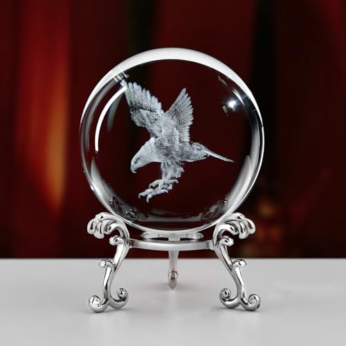 QIANCHANG 3D-Gravierte Adler-Kristallkugel mit Ständer, lasergravierte Glasadler-Figur, Schnitzerei, Kristallkugel, Briefbeschwerer (6,1 cm)