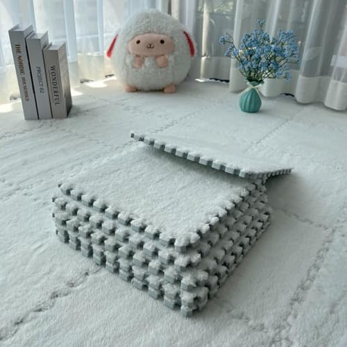 Alanmoship 10 Stück Spleiß-Plüsch-Schaumstoff-Fußmatten, 30 x 30 cm, weiche Flanell-Teppichfliesen, leicht zu schneiden und zu verbinden, für individuelle Schlaf- oder Spielzimmer (weiß)