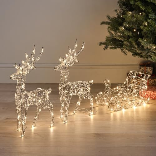 Lights4fun 2er-Set Rentiere mit Perlen und Schlitten | mit warmweißen Mikro-LEDs | strombetrieben & mit Timer | Weihnachtsdeko Innen & Außen | Weihnachtsbeleuchtung Garten Weihnachten