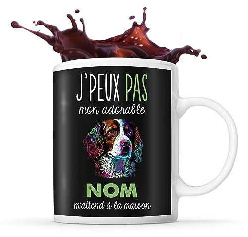 Planetee Tasse Épagneul Breton Adorable m'attend à la maison Prénom Nom Personnalisable - Mug Café Thé Idée Cadeau Personnalisé Homme Femme Original pour Propriétaire de Chiot