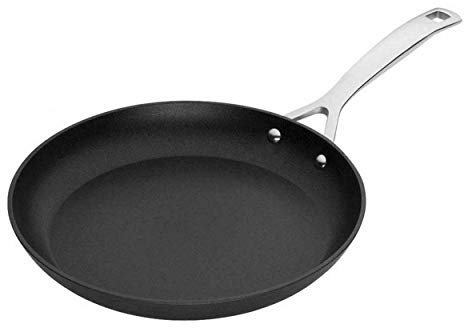 Le Creuset Sartén baja de aluminio antiadherente, diámetro 22 cm, para todas las fuentes de calor, incluso la inducción, Antracita/Plateado, 51112220010002