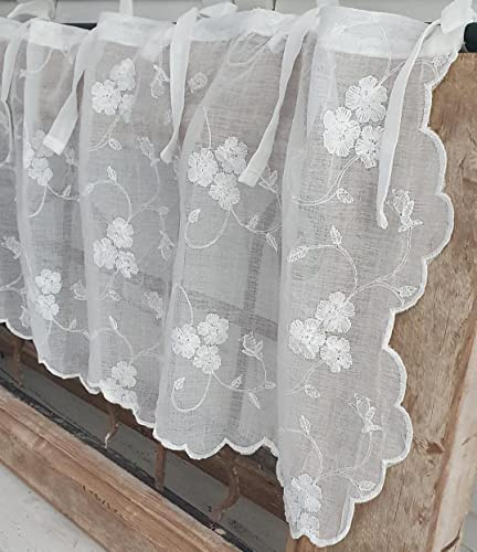 LillaBelle Kurzgardine Lisa Offwhite Bestickt 130x40 cm – Romantische Scheibengardine im Landhausstil, Bistro-Gardine Shabby Chic & Vintage, feine Spitze für Küche & Wohnzimmer