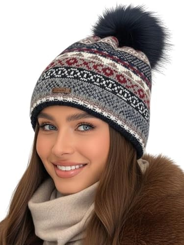 Baesics Bommelmütze Damen Herren - Wintermütze Kunstfell Bommel warm | Mit flauschigem Pompon und weichem Fleecefutter, Größe ca. 54-58 cm, Strick aus der EU. Warm für Herbst, Winter und als
