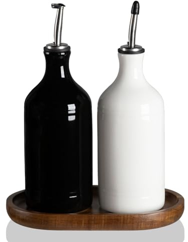 Sweejar Home Lot de 2 flacons distributeurs d'huile d'olive en céramique avec plateau, 560 ml pour comptoir de cuisine, pot à huile opaque pour stockage de sauce soja, vinaigre, liquides, blanc et