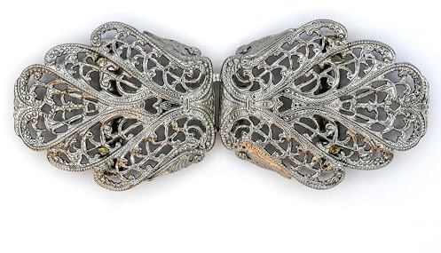 Die Trachtenschmuck-Manufaktur Trachten-Schließe - Schürzen-Schnalle Dirndl-Verschluss - in Silber, Gold und Hell