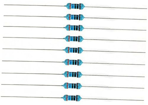 ULTECHNOVO 2500 Stück 50 Metallschichtwiderstand Sortiment an Metallschichtwiderständen kompatibler Bausatz Widerstandsset 1/4 W Widerstandskit 1% Widerstandskit kompatibel Suite Metallfolie