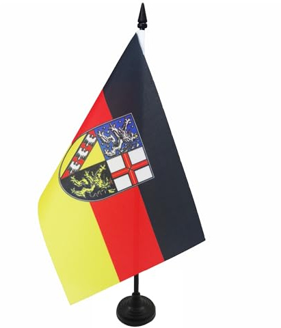AZ FLAG Drapeau de Table Sarre 21x14 cm Polyester 100D Socle Plastique | Usage intérieur Drapeau de bureau de Saarland finition cousue et bords renforcés avec mât en plastique et socle en plastique