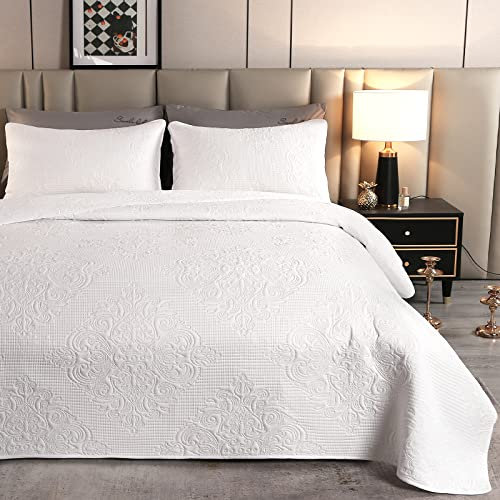 Qucover Copriletto Trapuntato Matrimoniale Estivo Elegante Vintage Goffrato Ultrasuoni Copriletti in Poliestere Leggere 220x240 cm con 2 Federe Tinta Unita Bianco