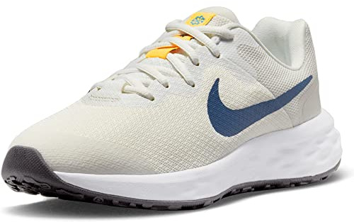 Nike Revolution 6 String Sneaker, Summit White/Diffused Blue-Light-Knochen, 37.5 EU