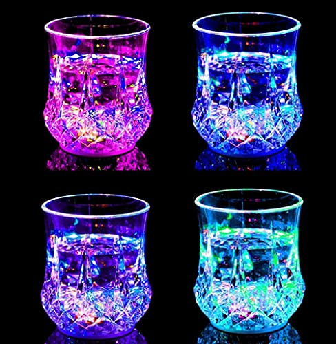 Glas Leuchtend Trinkbecher Farbwechsel Wasserglas Flüssigsensor Trinkglas mit Licht Cocktailglas Ananas Wasserbecher Beleuchtet Plastik Kristallglas Whisky Wein Barglas Party (Transparent 4 Stück)
