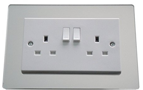 Focus Plastics DOUBLE LIGHT SWITCH SOCKET MIRRORED CHROME EFFECT ACRYLIC SURROUND FINGER PLATE (Mirror) (1)