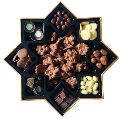 Peacock Supplies Chocolate Star Grazing Platter 850g | Halal & Vegetarian Star Shaped Chocolate Selection Box with Fudge, Honeycomb & Choc Cups | Ready to Serve Food Gift Box | Perfect for Gatherings